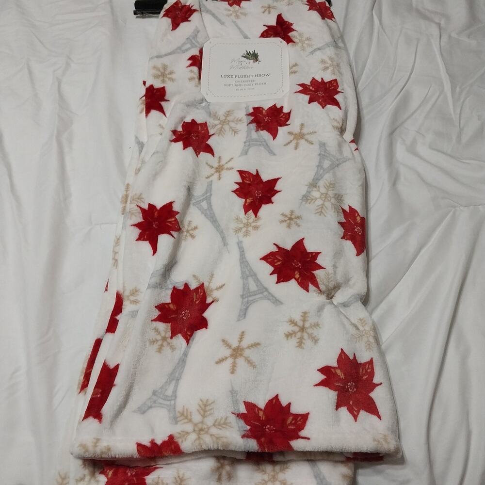 Paris Themed Christmas Plush Throw